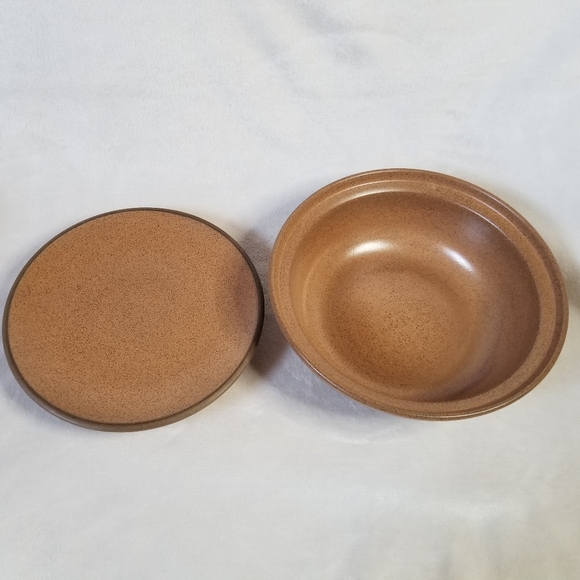 Vintage Heath Ceramics Medium- Large Casserole Dish with Lid - Picture 6 of 7